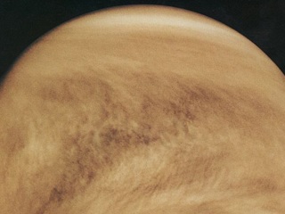 Космический зонд засек интригующий радиосигнал с Венеры