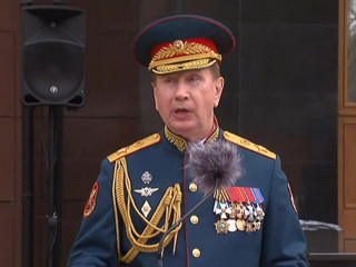 Новости на России 24. Возложения цветов, Вахта памяти и другие акции проводит Росгвардия в Москве