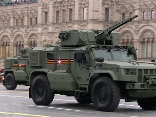 Военный парад, посвященный 76-й годовщине Победы в Великой Отечественной войне 1941-1945 годов. Проход боевой машины Тайфун-ПВО