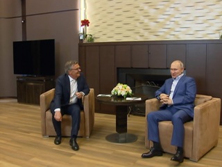 Новости на России 24. Владимир Путин обсудил с Рене Фазелем подготовку к чемпионату мира по хоккею в Санкт-Петербурге