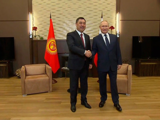 Путин поздравил коллегу из Киргизии