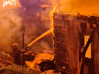 Пожарные справились с серьезным возгоранием под Солнечногорском