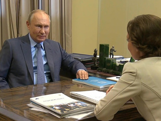 Путин: родительские комитеты надо привлечь к организации питания в школах