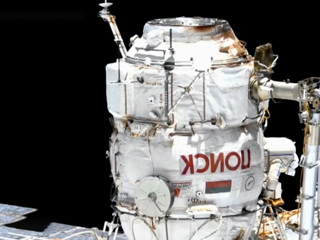 Хабаровчанин работал в открытом космосе более 7 часов