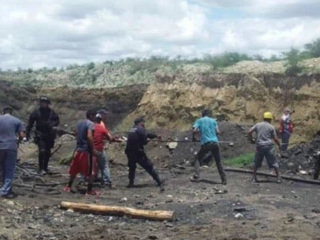 Обрушение шахты в Мексике: 7 человек оказались под завалами