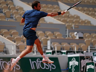 Федерер вышел в четвертый круг парижского Roland Garros
