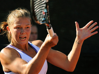 Мельникова потерпела поражение на старте турнира в Гамбурге
