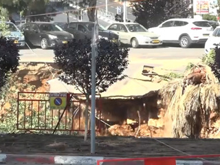 Момент обрушения парковки в Иерусалиме попал на видео