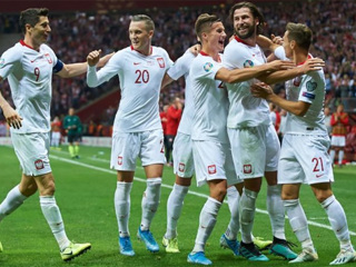 Российские футболисты оспорят путевку в Катар со сборной Польши