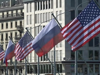 РФ и США возобновили диалог по стратегической безопасности