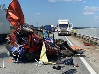 Ребенок погиб в страшной аварии с фурой