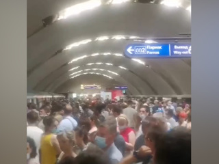 В питерском метро из тоннеля эвакуировали 252 человека