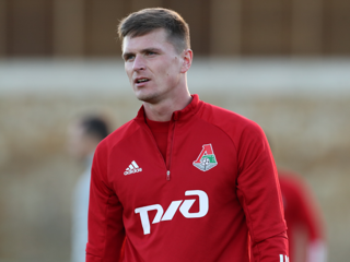 Локомотив отдал Лысцова в аренду Ахмату