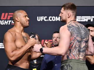 Победивший Волкова Ган оспорит временный чемпионский пояс UFC