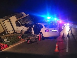 Ребенок и четверо взрослых пали жертвами неудачного обгона под Сальском
