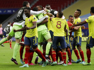 Сборная Колумбии обыграла Уругвай и вышла в полуфинал Кубка Америки