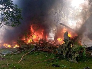 При крушении военного самолета погибли 45 человек