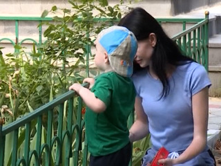 Вести. Дежурная часть. Все лицо в крови: муж хозяйки частного детсада ударил малыша