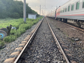 Под Волгоградом тракторист погиб после столкновения с поездом
