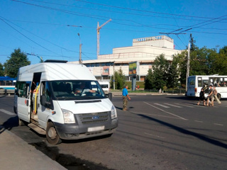 МВД проверяет историю с девочкой без маски и полицейским