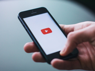 Детские видео на YouTube станут приватными по умолчанию