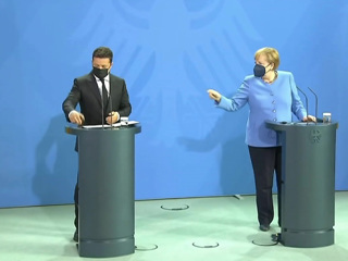 Зеленский фонтанирует идеями
