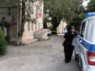 Задушенную девушку нашли в подъезде дома в Черкесске
