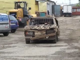 Деревянные "Жигули": в Перми оштрафовали владельца необычной машины
