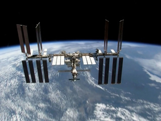 Космонавты впервые зашли в новый модуль МКС