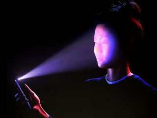 Apple научила iPhone распознавать лицо в маске