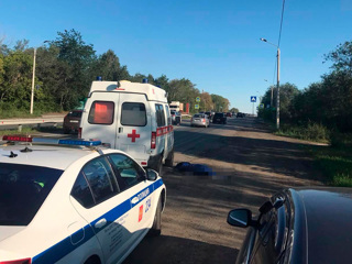 Пациентка погибла, выпрыгнув на ходу из "скорой" в Челябинске