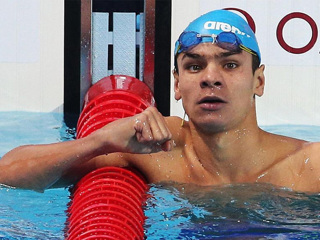 Евгений Рылов выиграл золото на 200 метров в плавании на спине