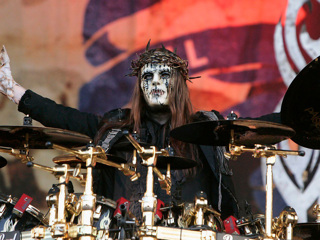 Не стало экс-барабанщика группы Slipknot