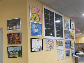 В Нижнем Новгороде открылась экспозиция рисунков онкобольных детей