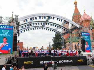В честь олимпийцев на Красной площади зазвучала музыка Чайковского