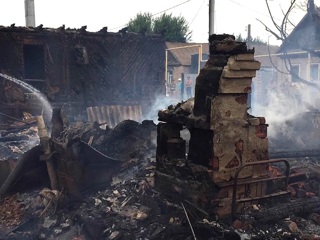 В Волгоградской области пенсионер, коптивший рыбу, сжег несколько домов