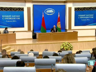 Вести в 20:00. Лукашенко дал понять, что не держится за кресло президента