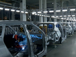 АвтоВАЗ частично возобновил работу линии по сборке Lada и Renault