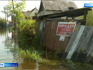 Амур у берегов Хабаровска превысил отметку "опасное явление"