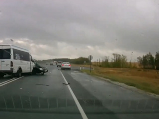 Смертельное ДТП с микроавтобусом на трассе Уфа – Оренбург попало на видео