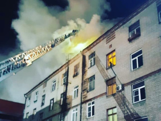 Пожарные локализовали огонь, охвативший дом на юго-востоке Москвы