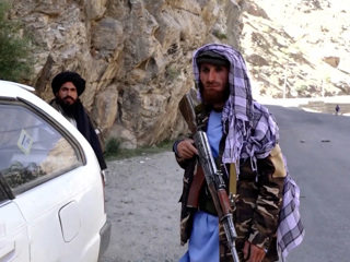 Талибы оплатят сдавшимся солдатам в Панджшере дорогу домой