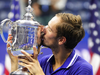 Медведев на US Open защищает титул и лидерство в АТР