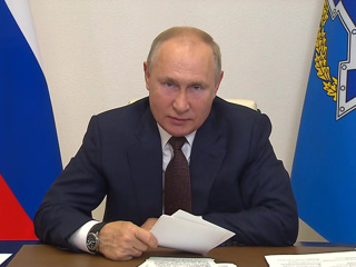 Путин объяснил отмену визита в Душанбе необходимостью самоизоляции