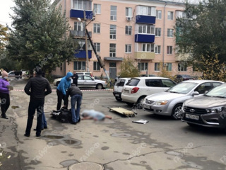 Тела в квартире и во дворе: убитым девушкам было от 17 до 19 лет