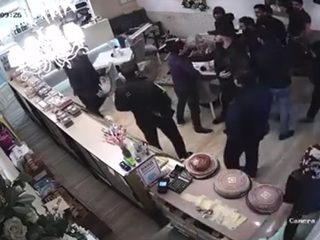 Избиение экс-директора Дербентского музея-заповедника попало на видео