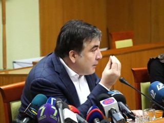 Все сфабриковано: Саакашвили написал письмо из застенка
