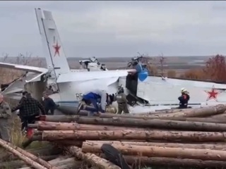 Семь человек спасли из рухнувшего в Татарстане самолета