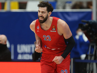 Баскетболист ЦСКА Шенгелия назван MVP третьего тура Евролиги