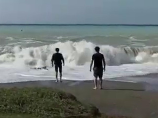 Двое туристов из России утонули в Гагре при семибалльном шторме